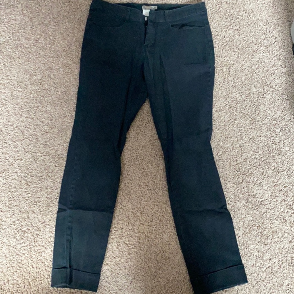 Roots cuffed black jogging
